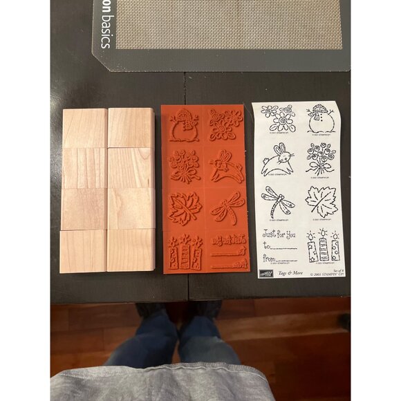 Stampin Up! 2001 Tags & More Set of 8 Wood Mounted Rubber Stamp Set New Holiday - Picture 1 of 2